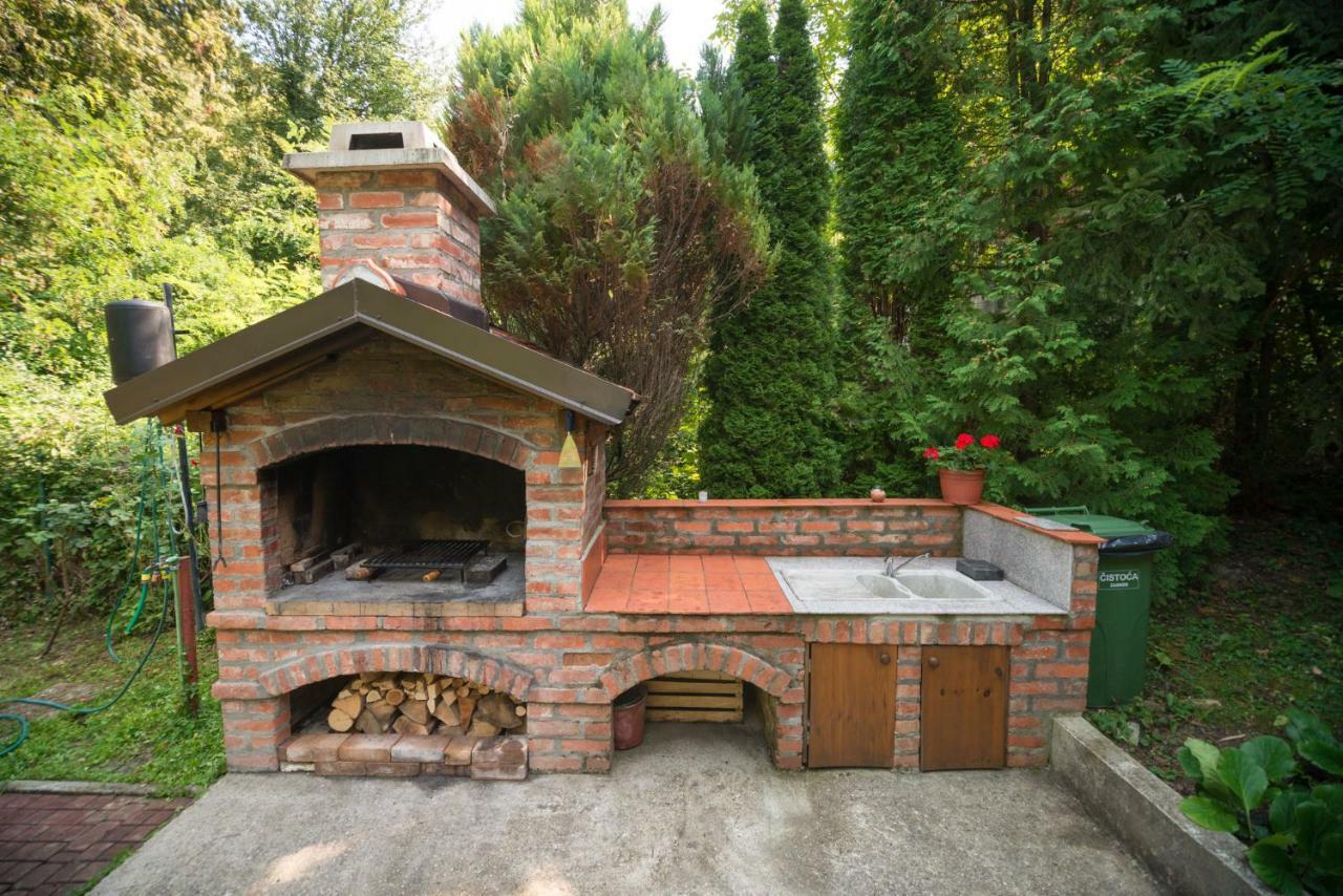 Cabin In The Woods Vukelic Stubicke Toplice ภายนอก รูปภาพ